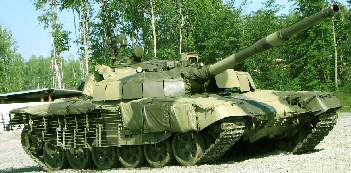 Модернизированный танк Т-72БМ «Рогатка-1». (на танке применен комплекс мер по снижению заметноси, такие как комплекс «накидка» улучшена архитектура образца, снижающая эффективную поверхность рассеяния (ЭПР), применены уголковые радиолокационные отражатели. В целом танк менее заметен в радиолокационном и ИК-диапазонах длин вол.